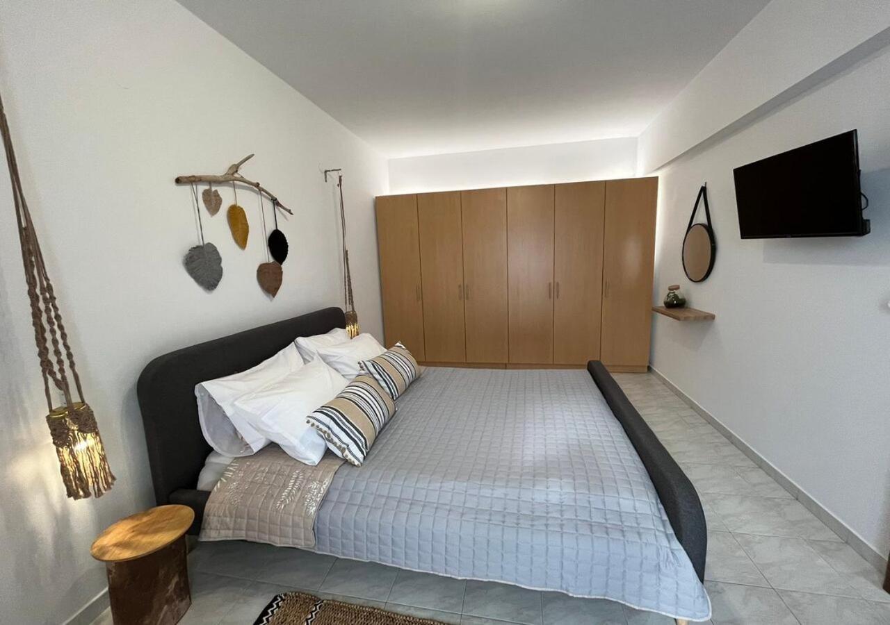 Swallow'S Nest Apartment 帕拉代西翁 外观 照片